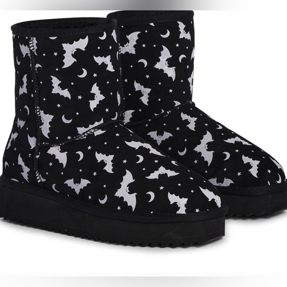 Dolls Kill - The Grave Girls | Bat Pattered Faux Fur Lined Boots
